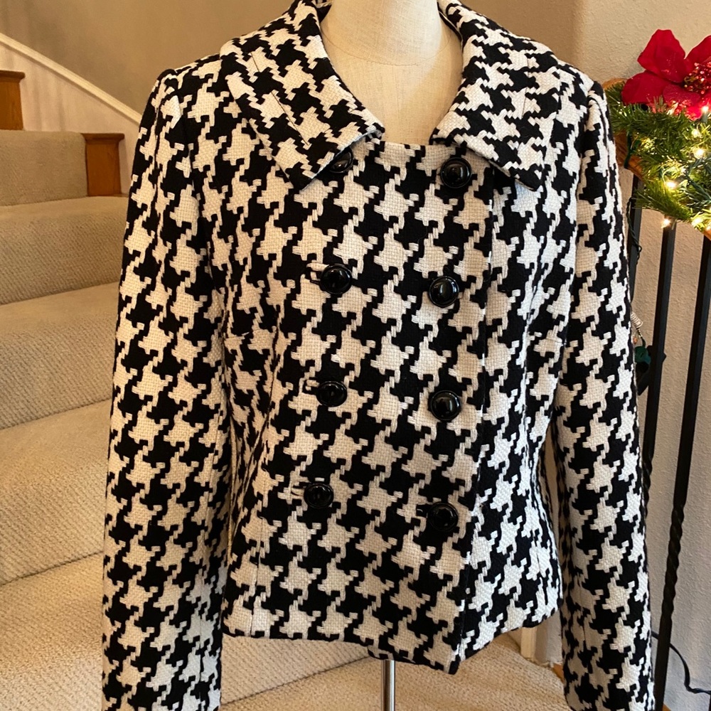 White House Black Market Herringbone Jacket 14